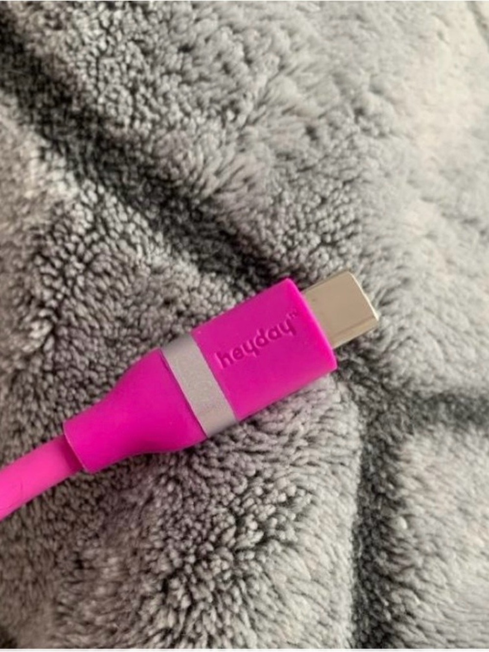 Heyday 240 Purple USB-C to USB-C fast Charging Cable 6 feet Silicone Neon Violet - Picture 13 of 14